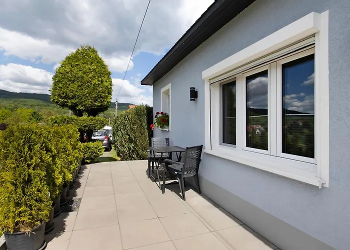 Pfauenhof Apartment *